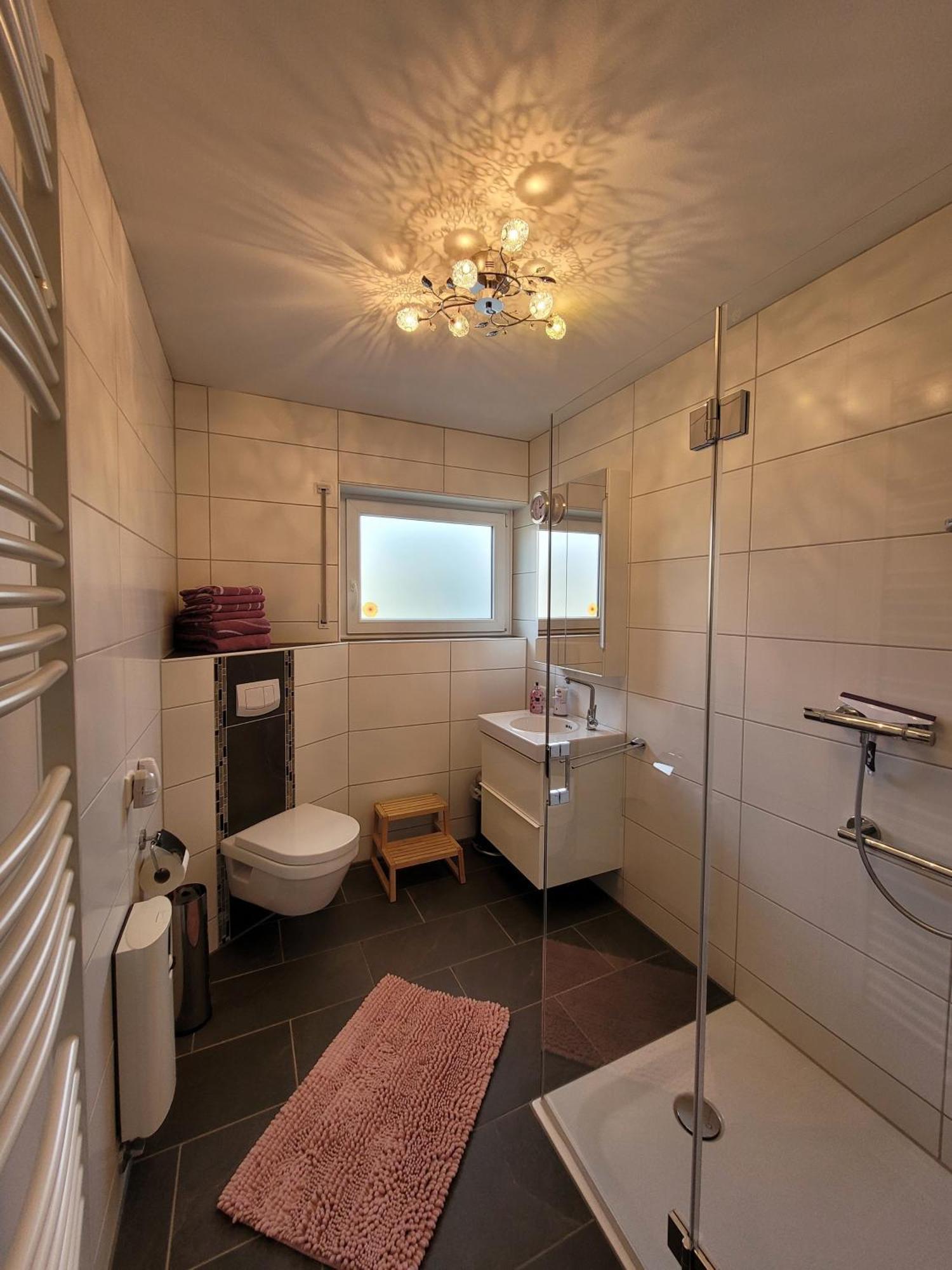 Bi Abbas Jong Apartment Фройденберг Екстериор снимка